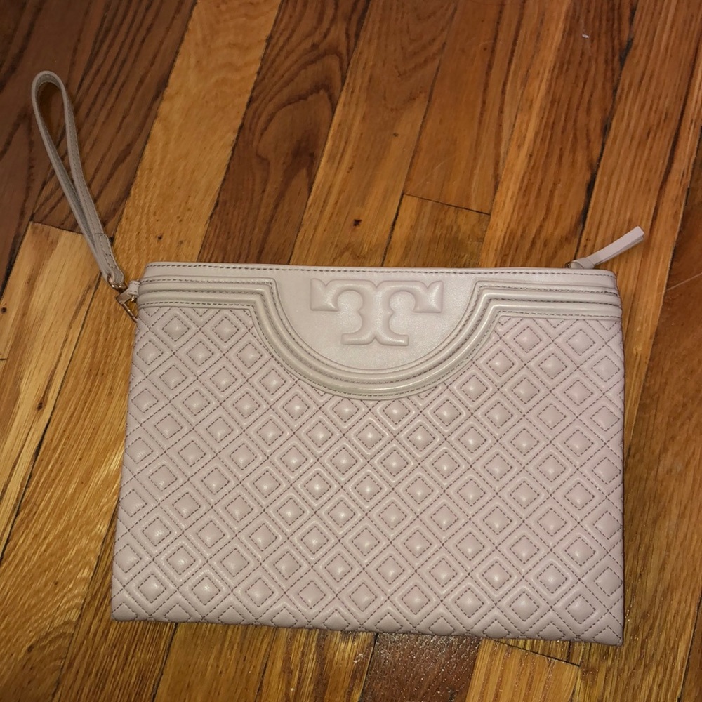 Tory Burch Fleming Large Zip Pouch